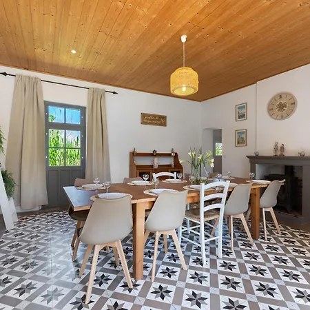 Le Clos Des Marais Дом отдыха *